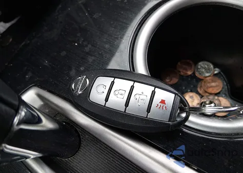 2019 Nissan Pathfinder Sv z USA, uszkodzony, nr VIN 5N1DR2MM4KC641567